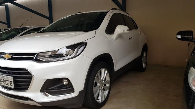 Tracker Premier