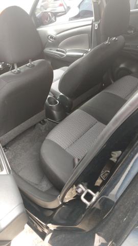Nissan Versa ano 2018 entrada + parcelas R$ 829,00 fx cdc- gratis 2020 e gnv - Foto 7