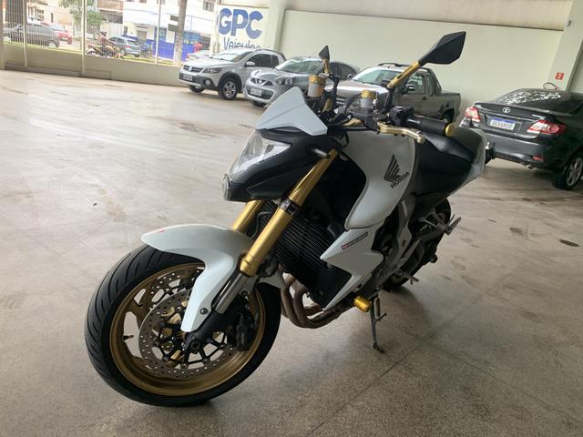 Honda CB1000r 15/15 com 11.950km - Foto 3