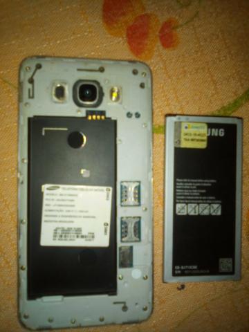 Vendo celular Samsung j7 - Foto 3