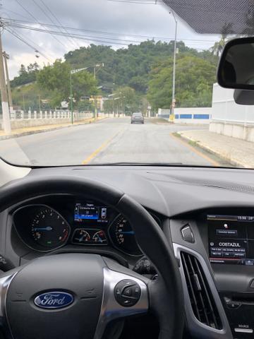 Ford Focus Titanium hatch 2015 - Foto 4