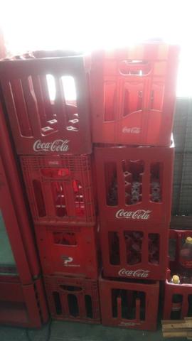 Caixas vazias cola cola