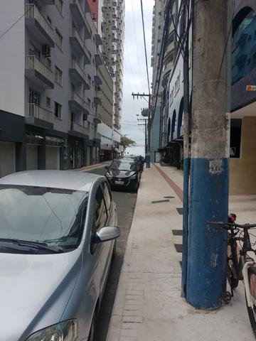 Sala comercial no Centro de Balneário! - Foto 3