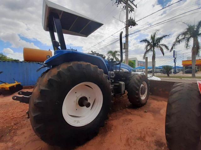 Trator New Holland TM 150 ano 2003 - Nova Andradina - MS - Foto 4