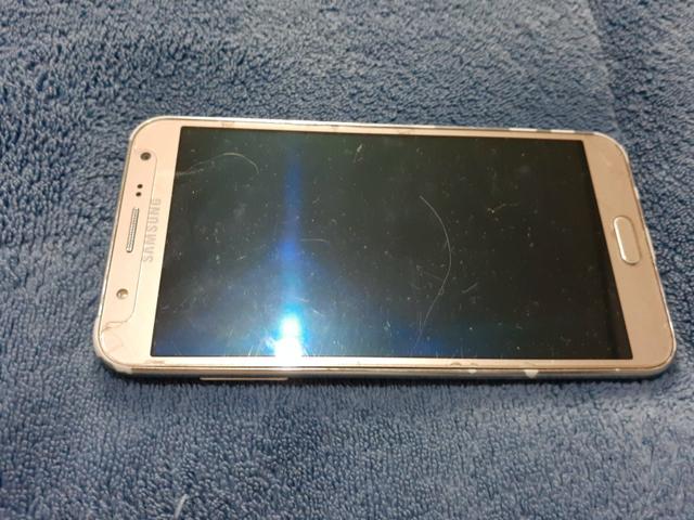 Vendo celular Samsung J7 dourado usado