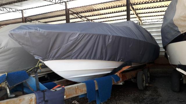 Capa Toldos capotas para barcos lanchas e jet sky