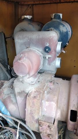 Compressor de Ar Parafuso Atlas copco motor scania 112 poço artesiano - Foto 6