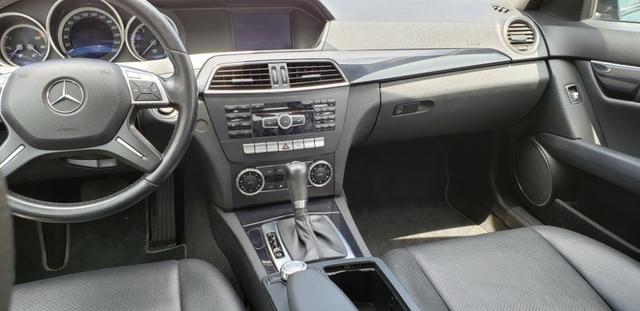 Mercedes Benz C 180 CGI Classic 1.8 Automática - Foto 9