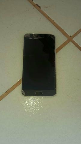 Vendo um galaxy s5 prova dagua trincado mais nao entefere em nada - Foto 3