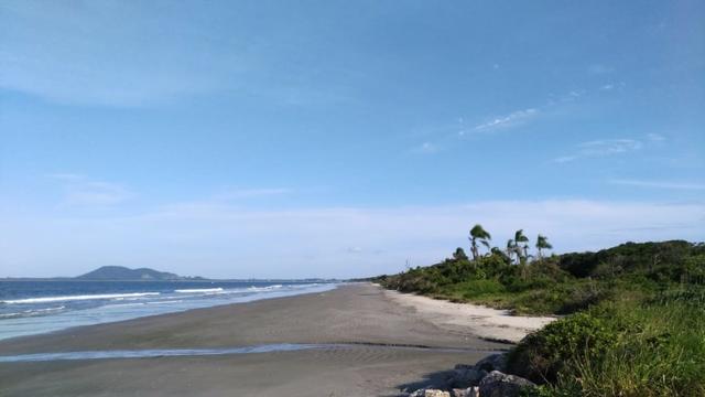 Terreno Frente pro mar em Itapoá para construir,menor preço na beira mar de toda Itapoá - Foto 3