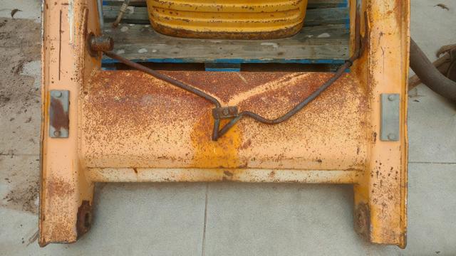 Braço frontal ?H? retroescavadeira 4CX, p/n 128/14593 - Foto 3