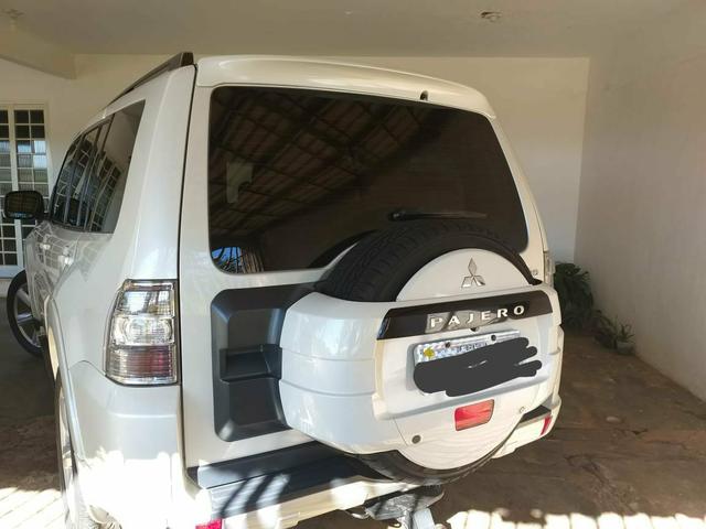 PAJERO FULL 3.2 Turbo Disel, 4x4, 7 lugares - 2013/13 - Foto 3