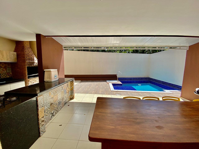 Casa com 4/4 , piscina com espaço gourmet, varanda - Foto 5