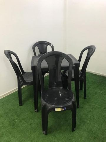 Mesa com cadeira de plastico - Foto 3