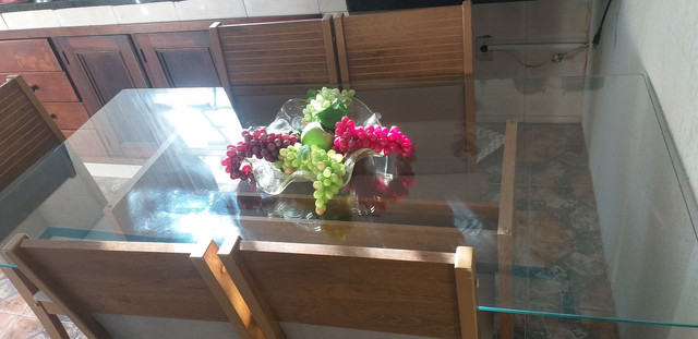Jogo de mesa com 6 cadeiras - Foto 2