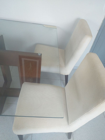 Mesa de vidro + 4 cadeiras - Foto 3