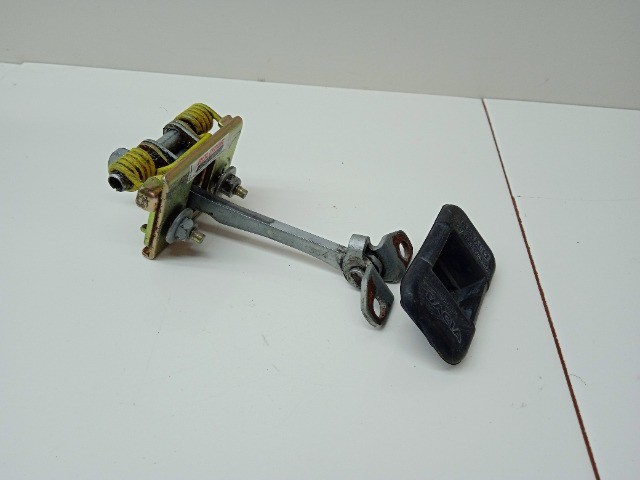 1431 Limitador De Porta Traseira Lado Direito Citroen C5 2001 a 2009