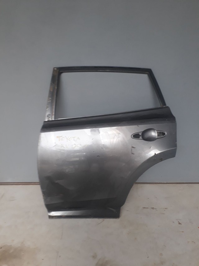 Porta traseira esquerda rav4 2013 14 15 16 17