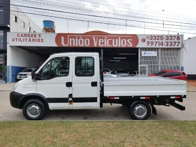 Caminhao Iveco usado à venda