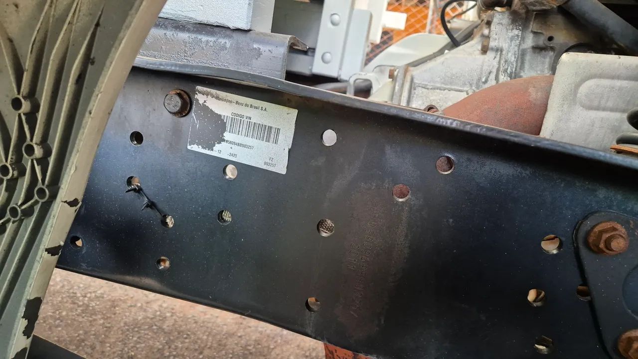 Atego 2425 2011 carroceria - Foto 6