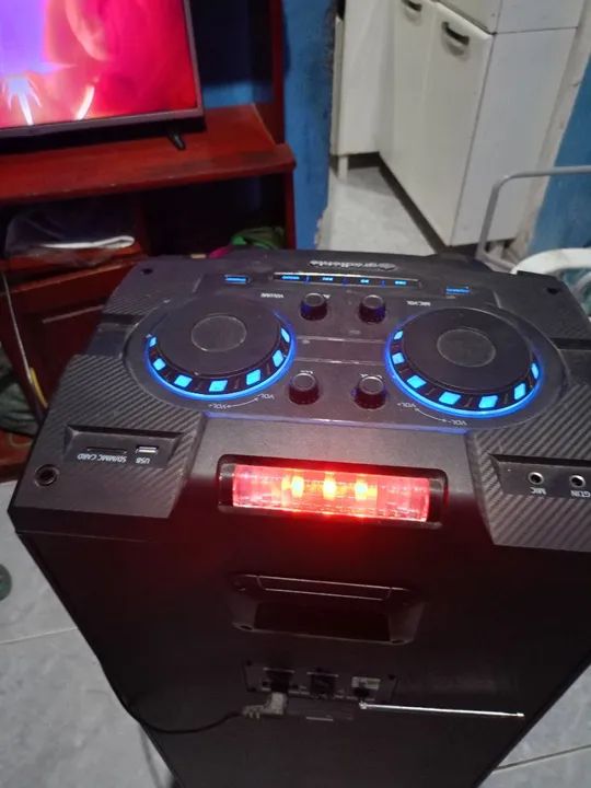 Caixa de som Bluetooth com rodinha - Foto 4