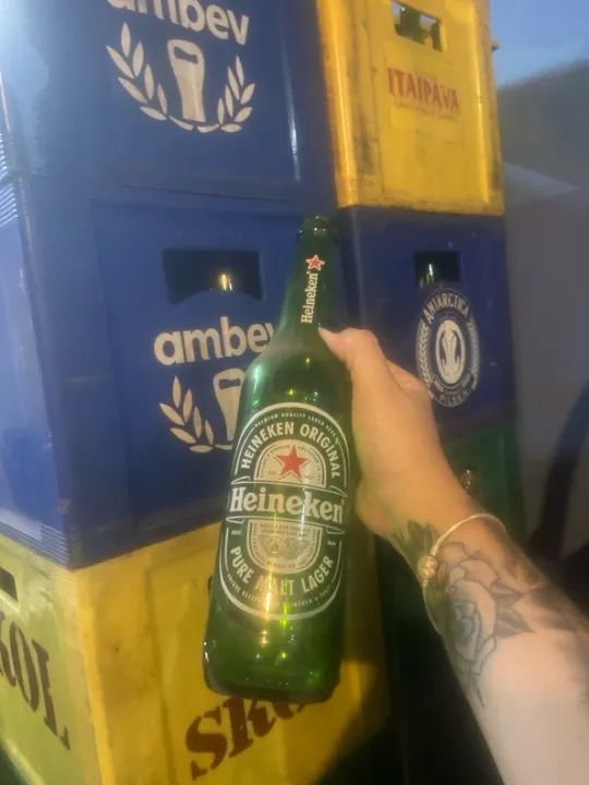 Vendo casco Heineken 600 ml vai nos engradado da Ambev 