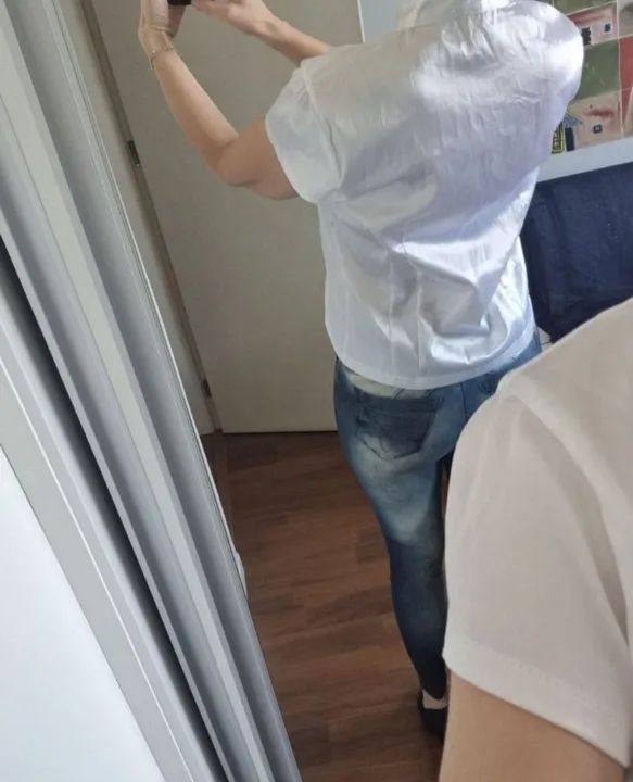 camisa de cetim nova, p, nunca usada, lhode - Foto 2
