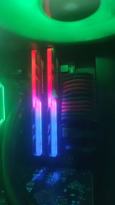 Memória G.SKILL Trident Z RGB Series (Intel XMP) DDR4 RAM 32GB (2x16GB) 4000Mhz - Foto 4