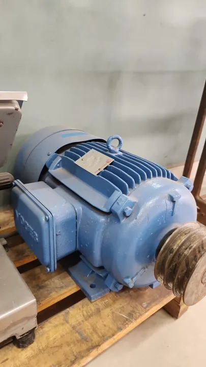 Motores Elétricos de diversas potências (Rebobinamos, compramos e vendemos)