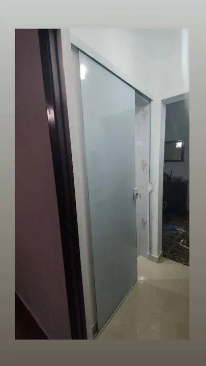 Porta de correr,com película branca. - Foto 2