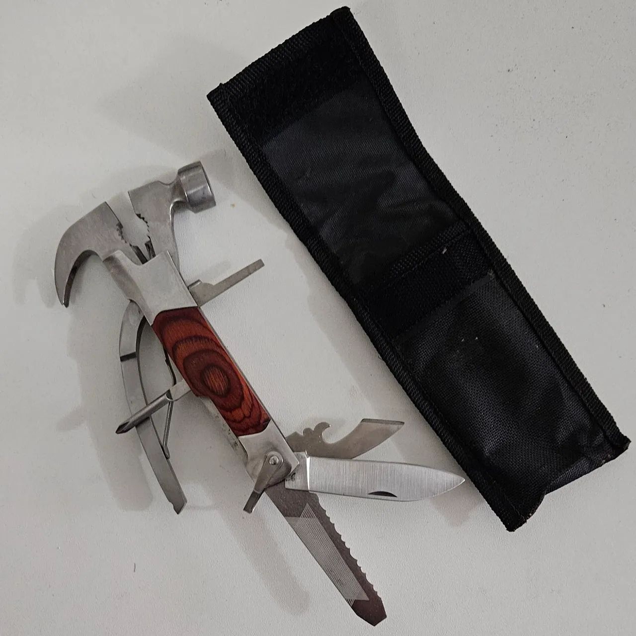 Ferramenta multifuncional 8 em 1 Importada