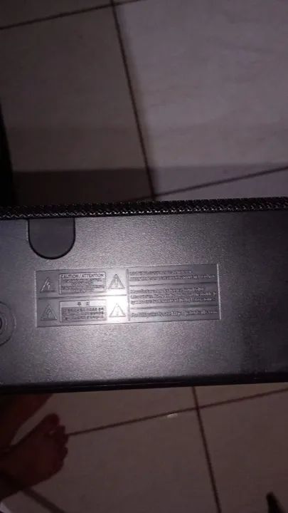 Vendo uma soundbar Samsung hw t555 seme nova muito boa  - Foto 3