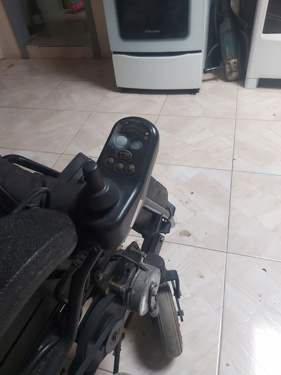 cadeiras de rodas elétrica frredom - Foto 2