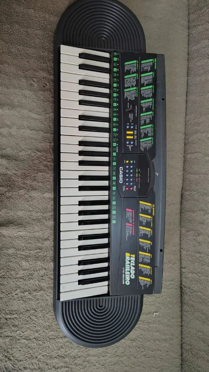 Teclado Casio CTK-350EB usado