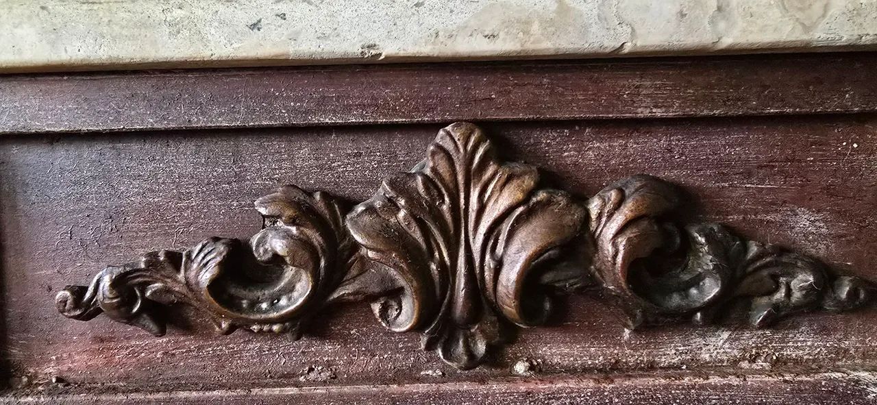 Aparador em Ferro e Tampo de Mármore - Foto 4