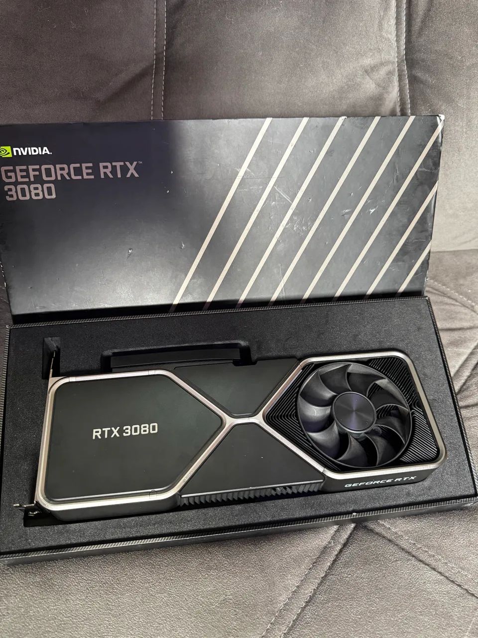 RTX 3080 NVIDIA FOUNDERS EDITION  - Foto 2