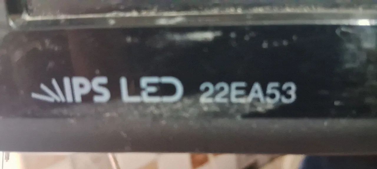 Monitor LG 22 EA53T -  tela tricada - Foto 3