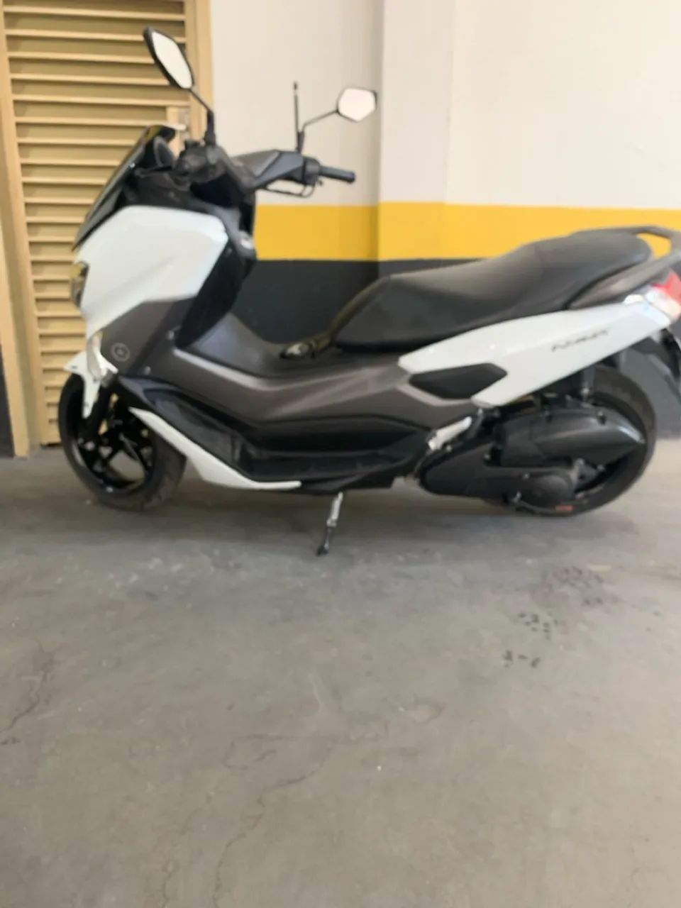 Vendo NMAX 2020  ABS ?não envio fotos?