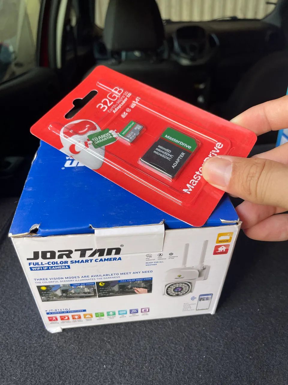 Câmera Wi-Fi e cartão 32 gigas