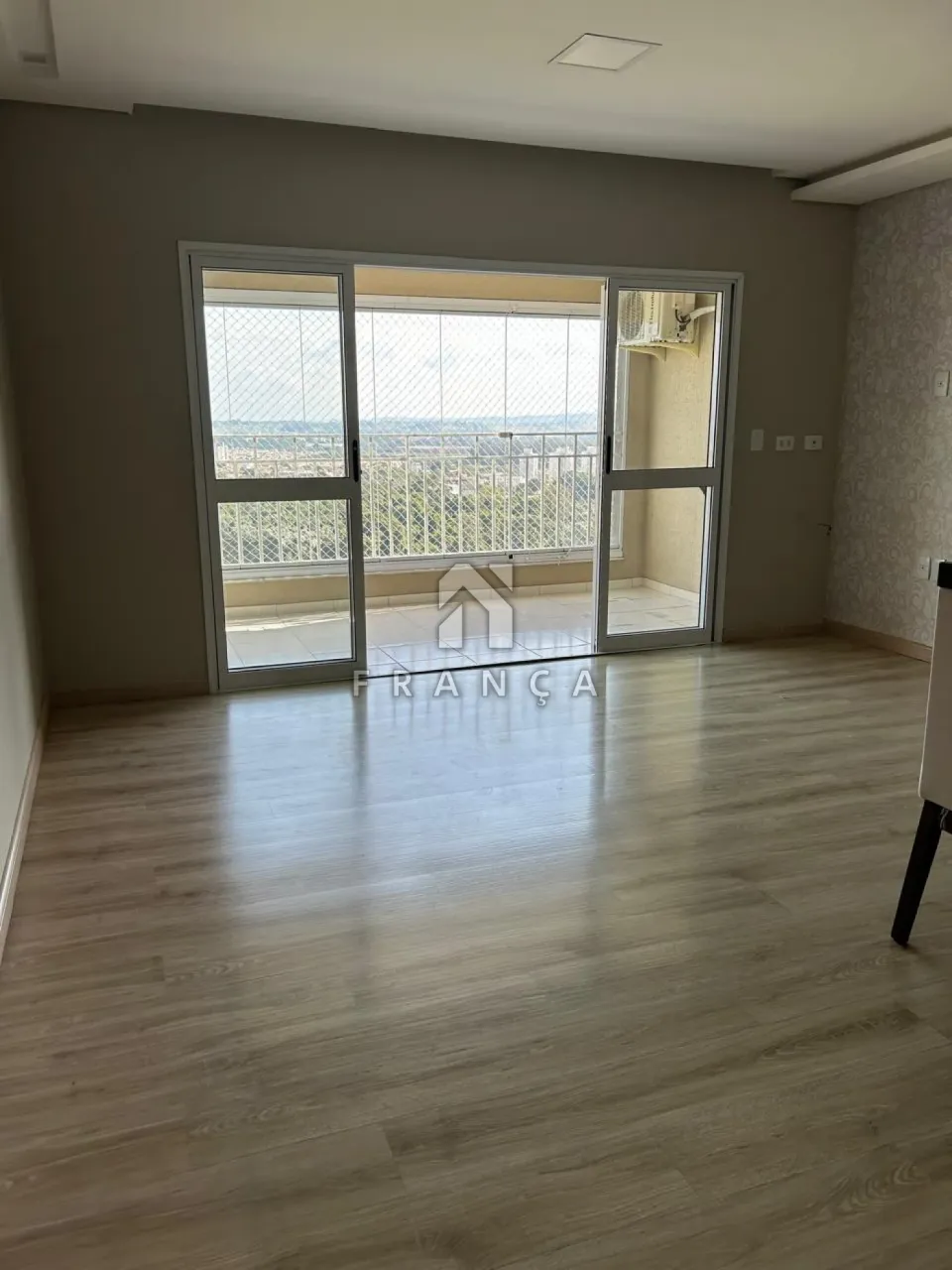 Apartamento Padrão em Jacareí