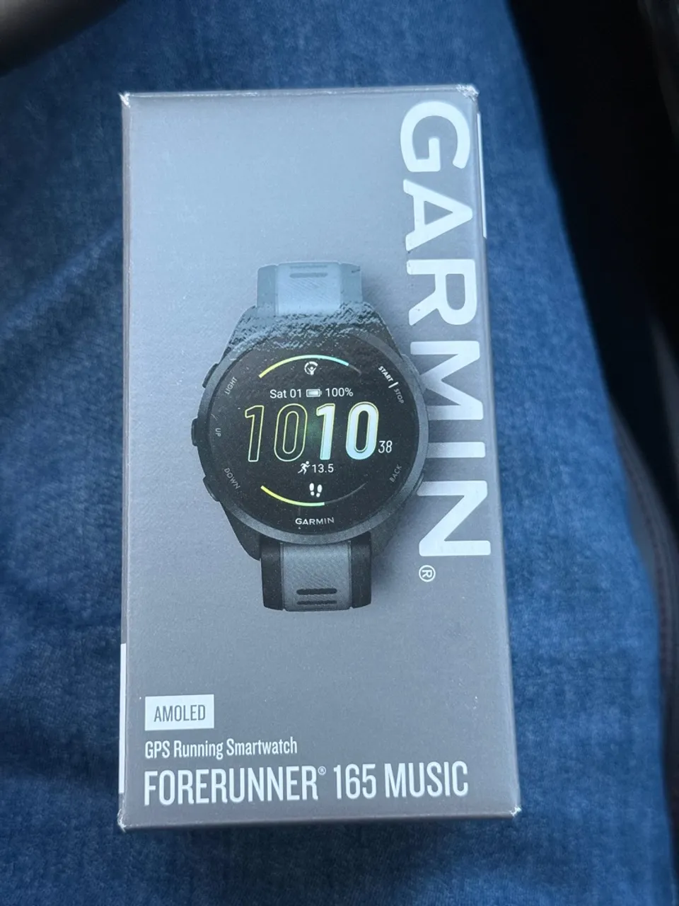 Relógio Garmin Forerunner 165 Music AMOLED