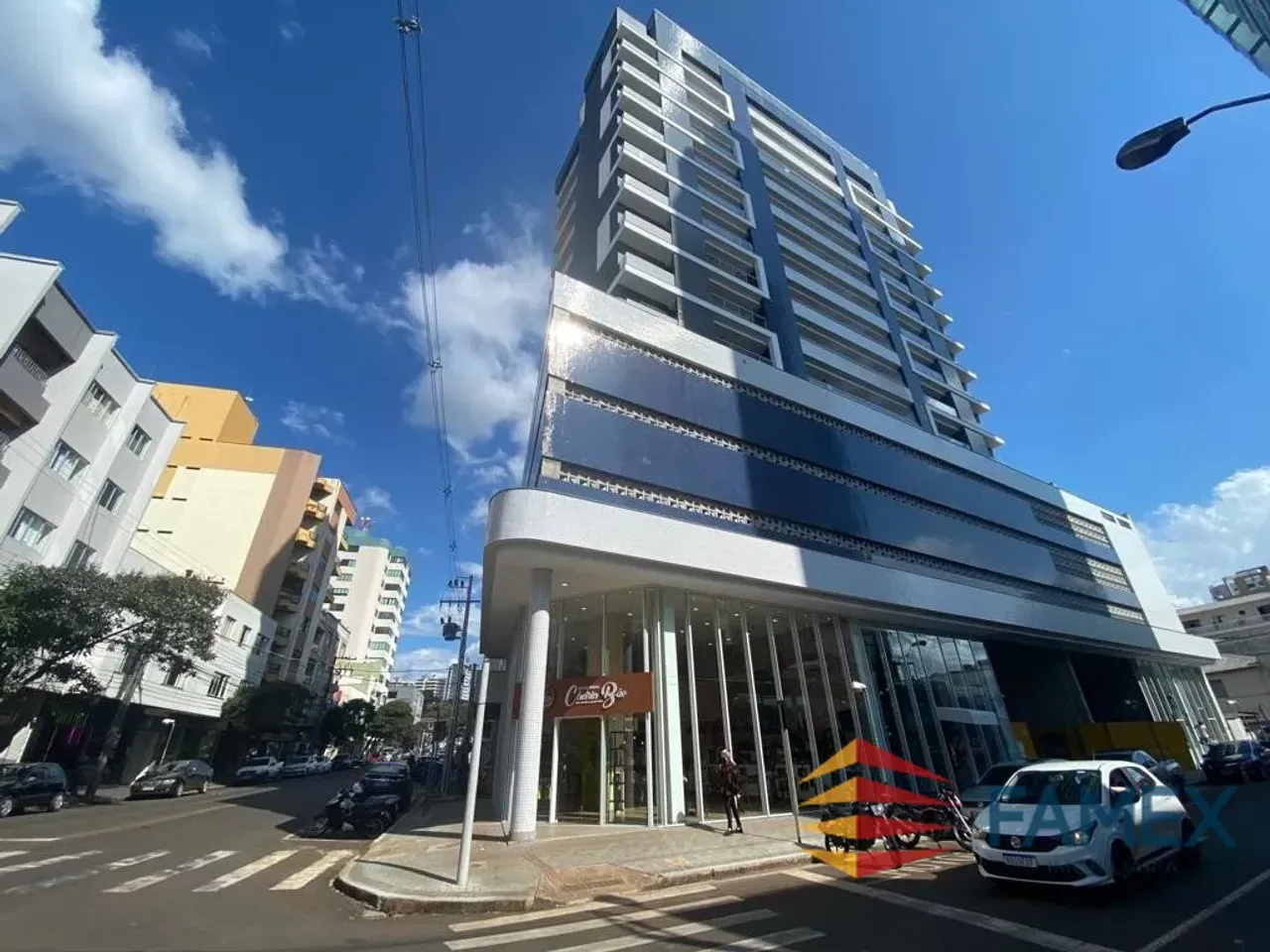 ED. SAFIRA - APARTAMENTO COM 01 SUITE + 01 QUARTO - CENTRO - PRÓXIMO A PRAÇA CENTRAL - AP3