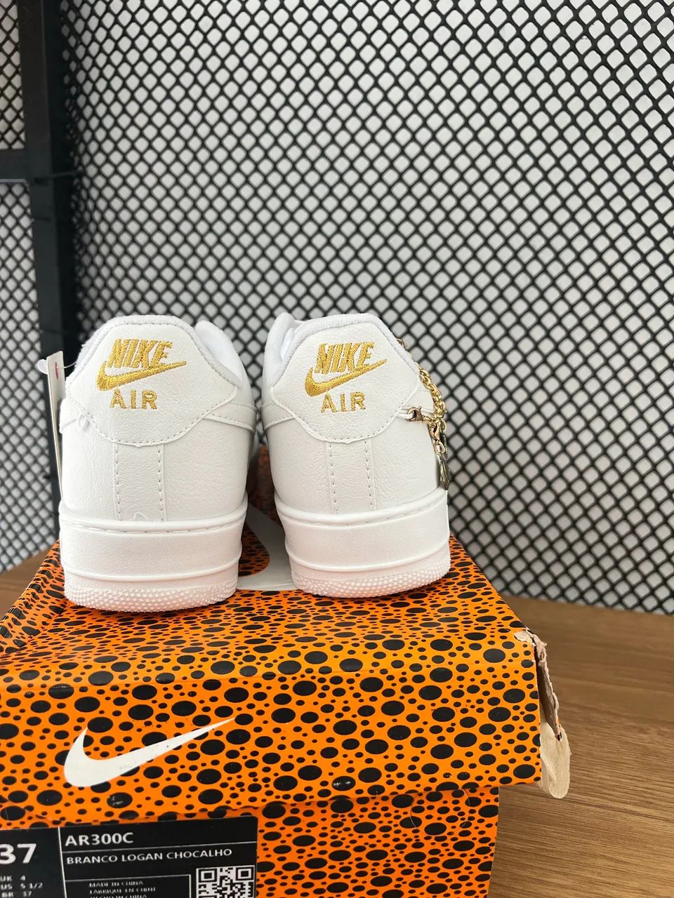 Tênis Air Force 1 Low Promoção de Natal Branco  - Foto 4