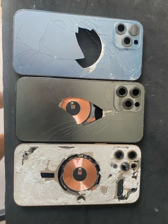 3 Carcaças de iPhone 12 Pro Max  - Foto 2