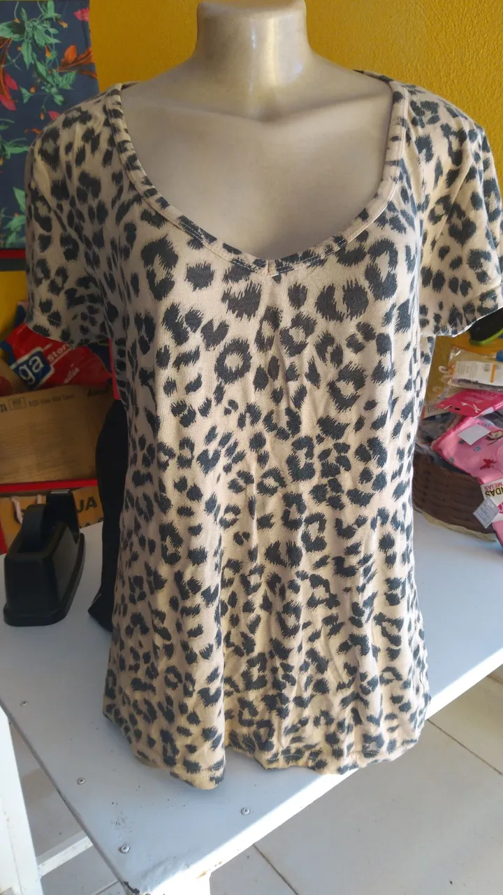 Camiseta Feminina Estampa Animal Print