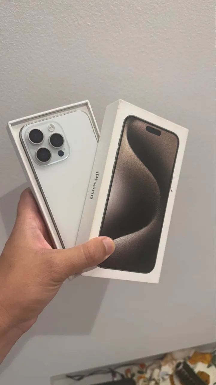 Iphone 15 pro Max branco com caixa completo 