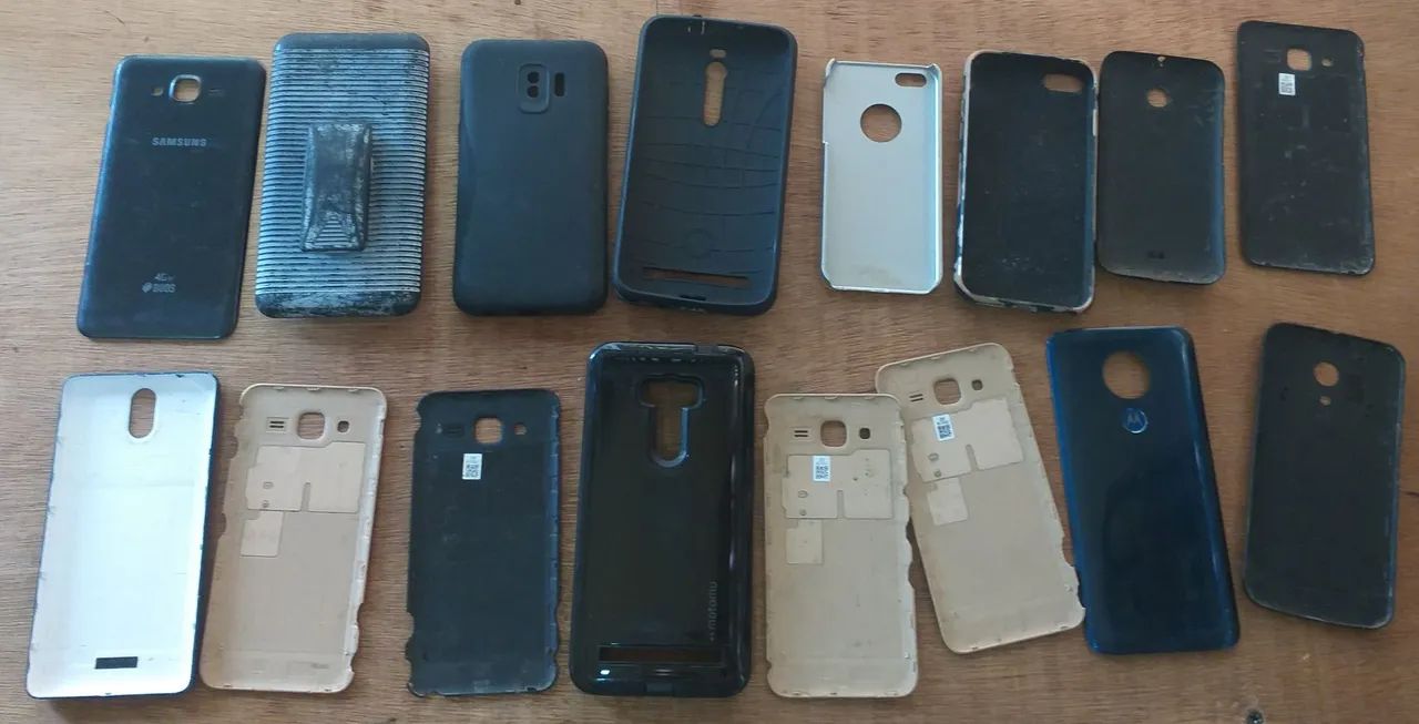 Capas e Tampas Usadas para Celular - Diversos Modelos