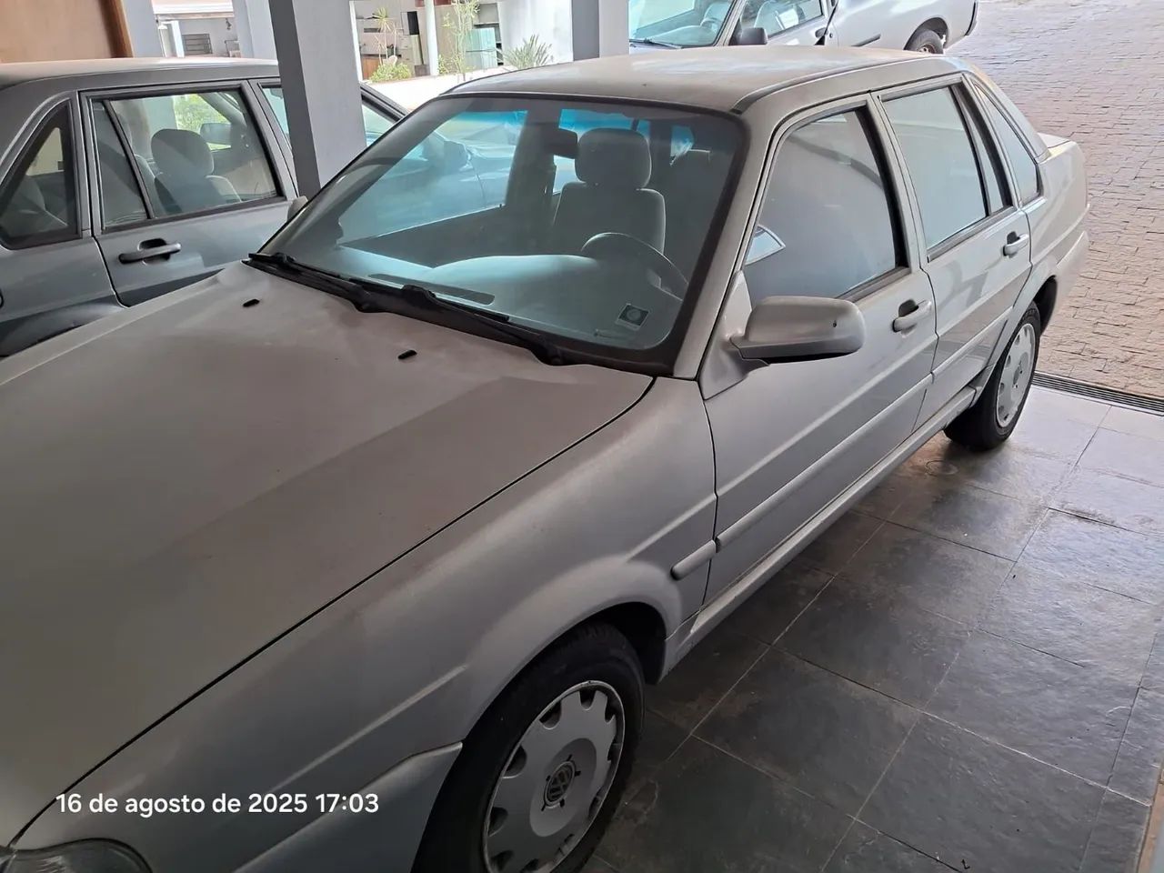 Santana 1.8 2004/2004   90.000km
