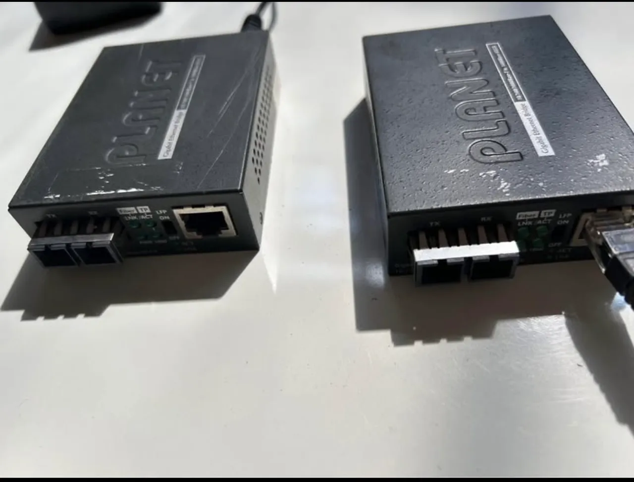 Conversor de Mídia Planet GT-802-3U - Gigabit | Fibra para RJ45 | 2 unidades