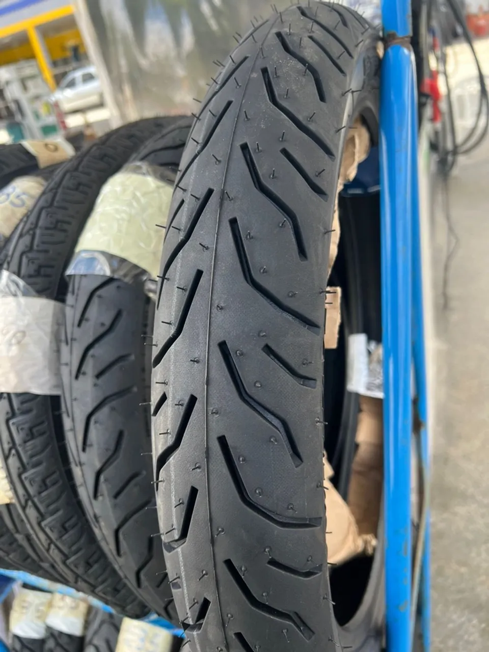 Pneu de Moto Novo - Excelente Aderência